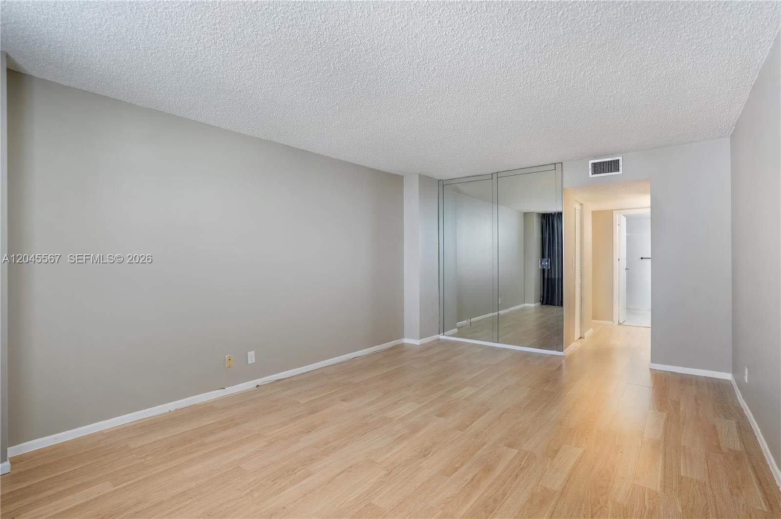 2301 S Ocean Dr 1006 photo 9