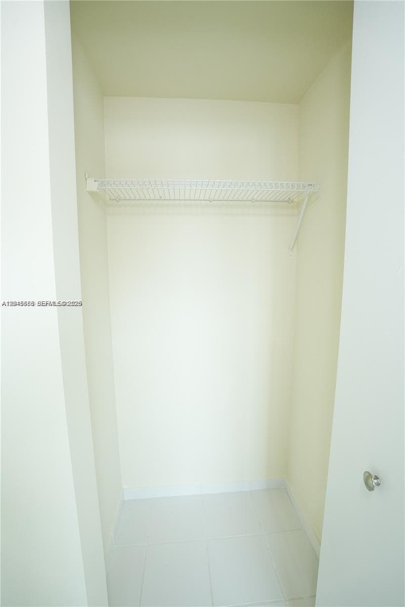 1861 NW S River Dr 2503 photo 9