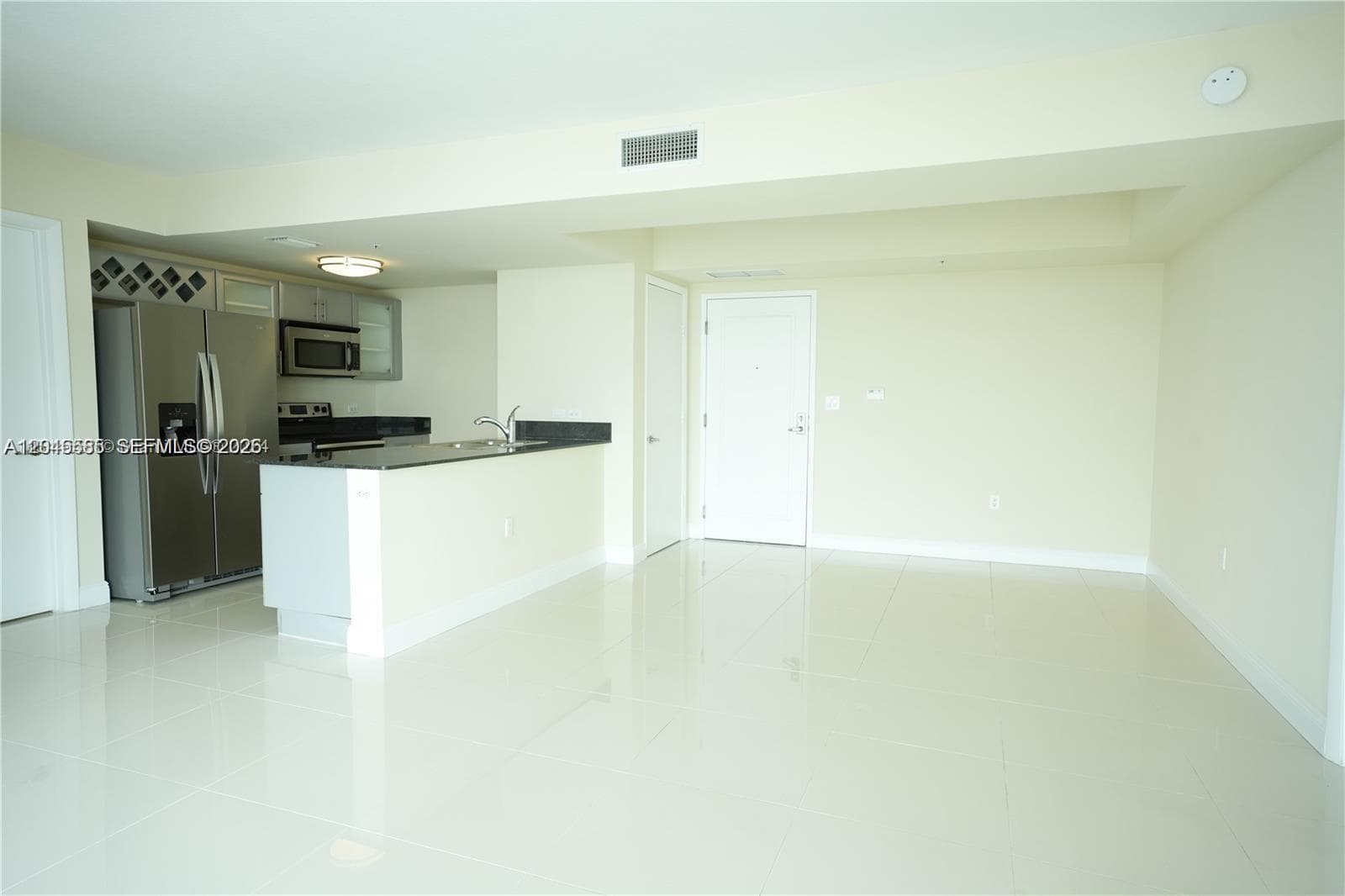 1861 NW S River Dr 2503 photo 14