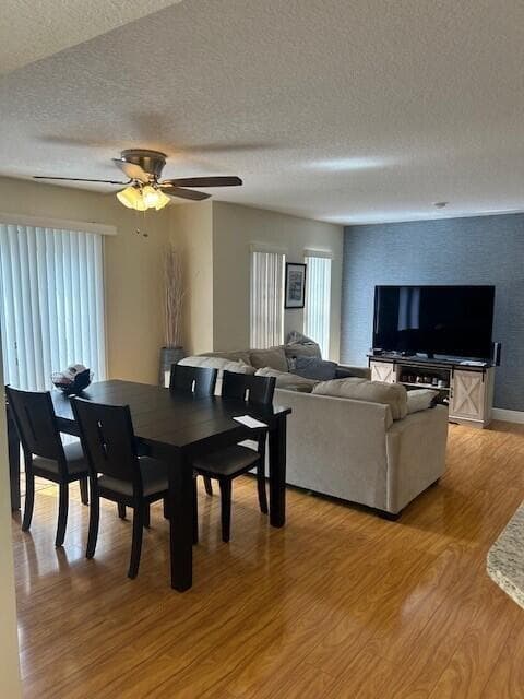 1045 Lake Shore Drive 206 photo 1