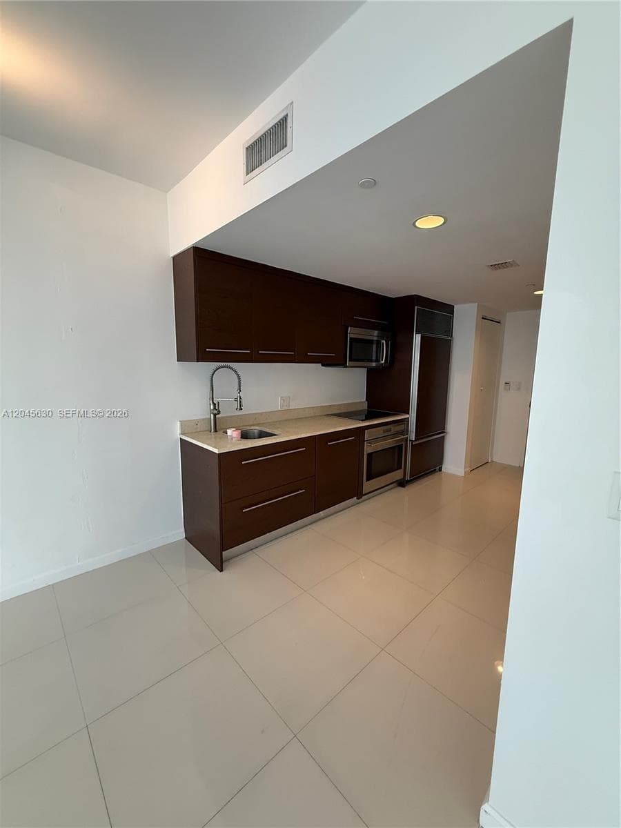 495 Brickell Ave 3106 photo 5