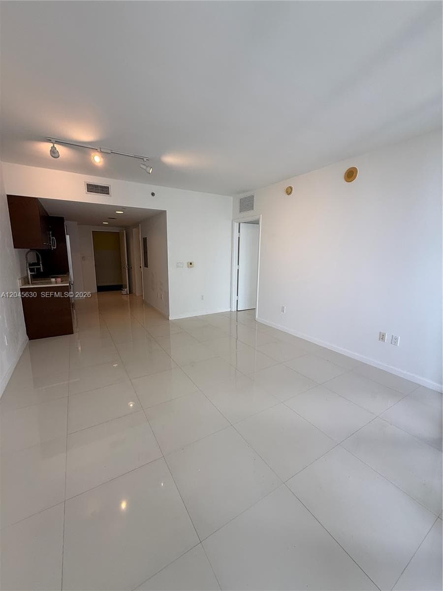 495 Brickell Ave 3106 photo 14