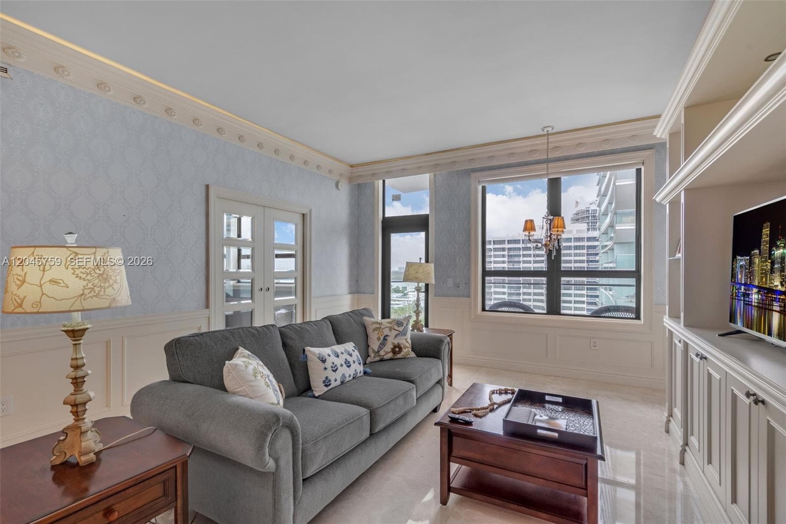 10185 Collins Ave PH23 photo 7