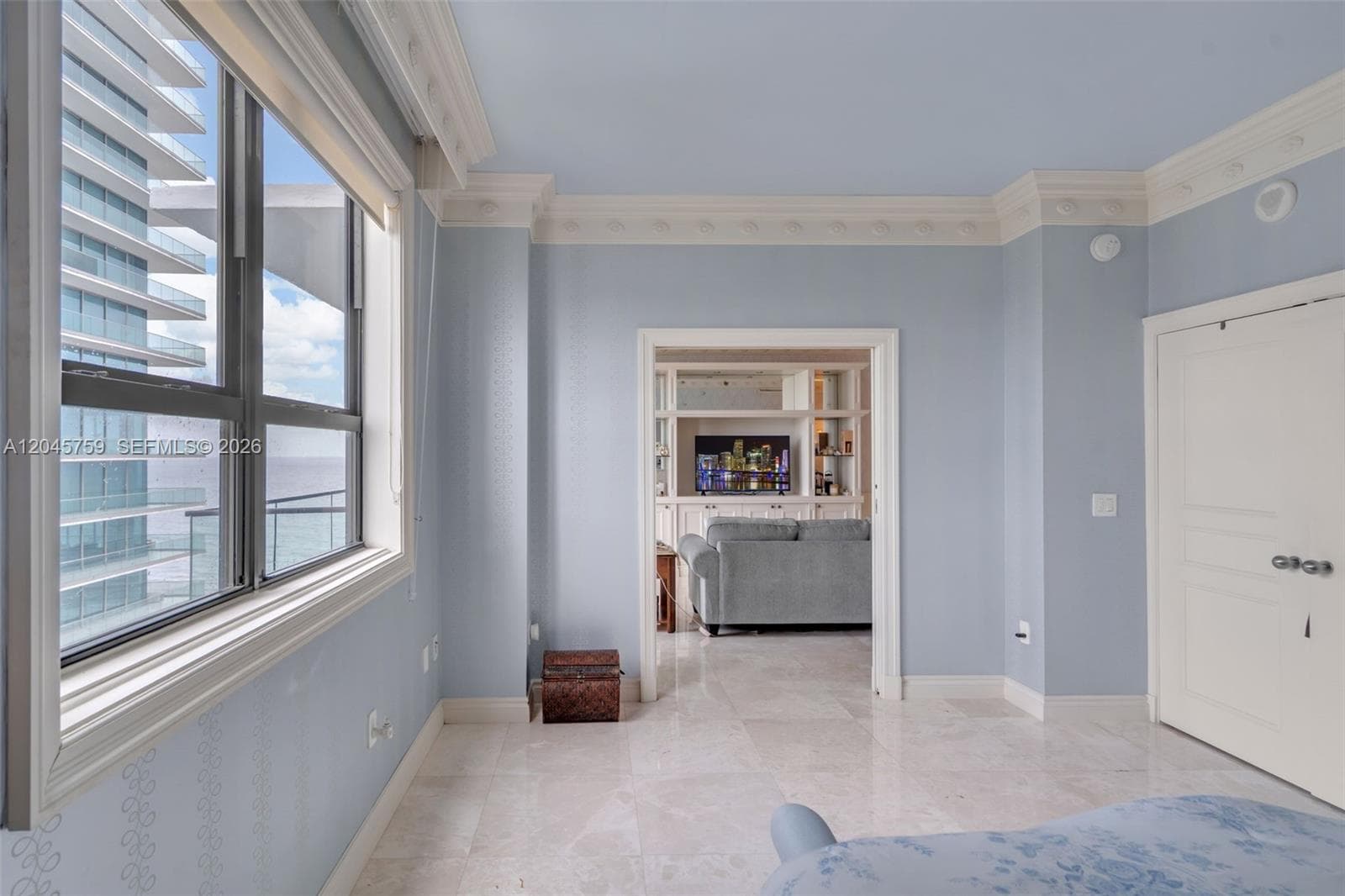 10185 Collins Ave PH23 photo 15