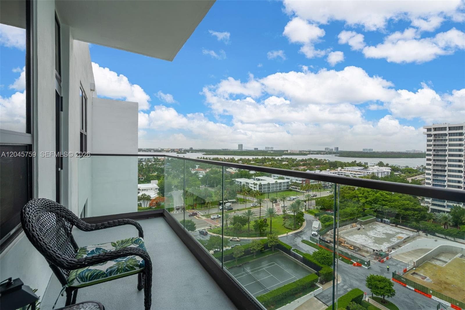 10185 Collins Ave PH23 photo 19