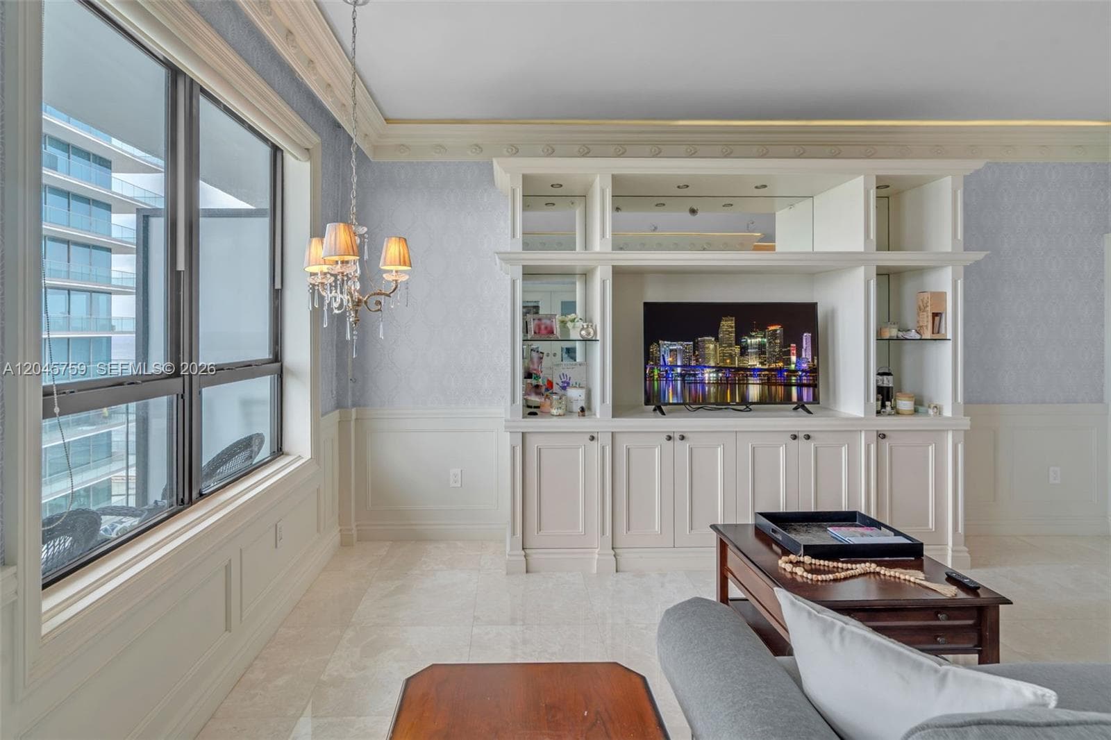10185 Collins Ave PH23 photo 4
