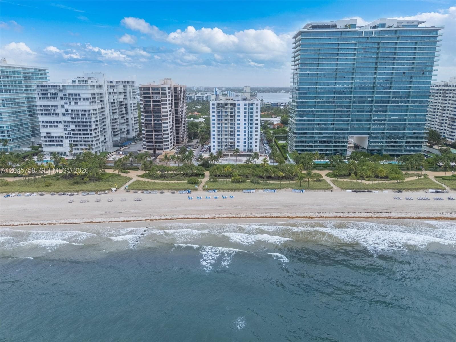 10185 Collins Ave PH23 photo 25