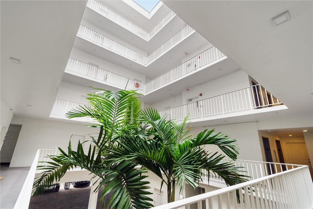 1770 E Las Olas Boulevard 508 photo 2