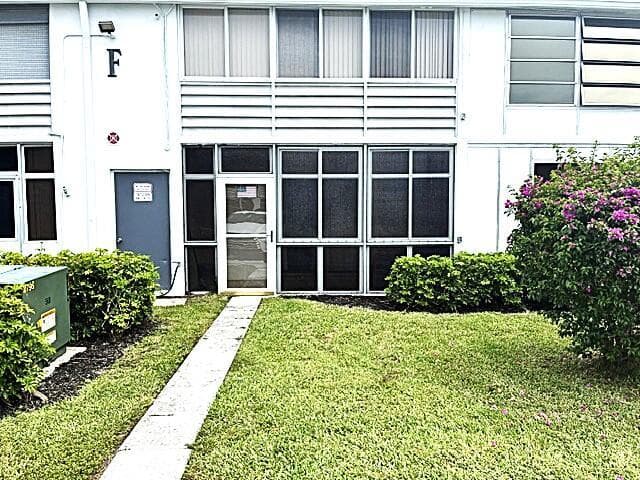 110 Markham F 110 photo 3