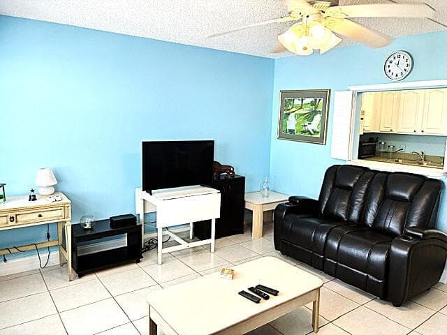 110 Markham F 110 photo 9