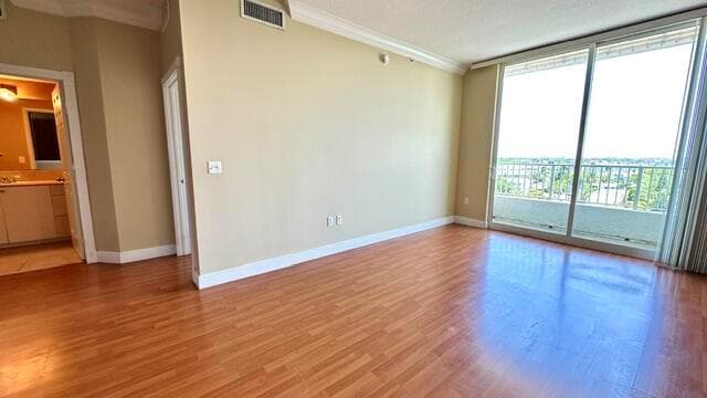 100 NE 6th Street 709 photo 10