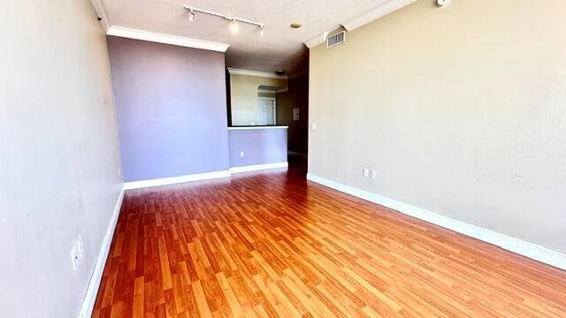 100 NE 6th Street 709 photo 11