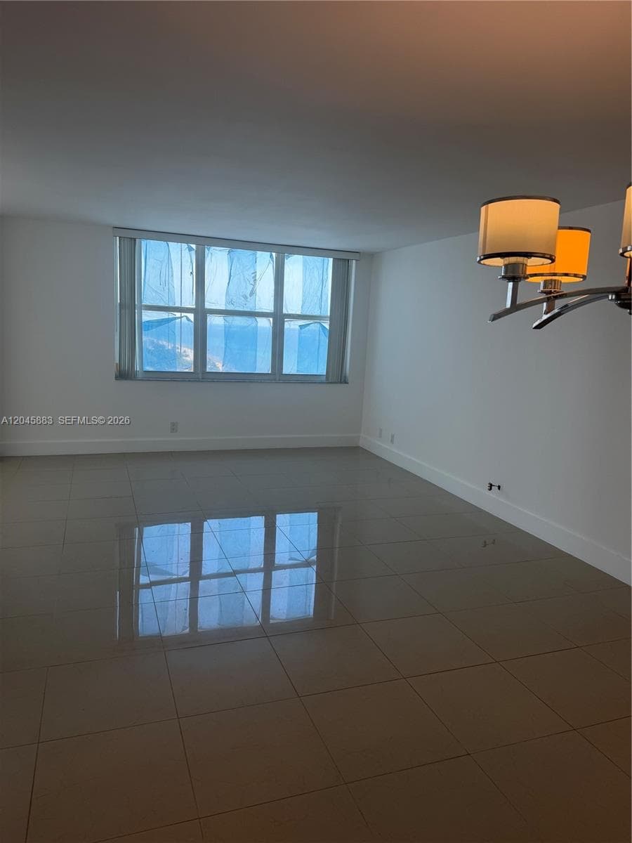 2201 S Ocean Dr 1905 photo 6