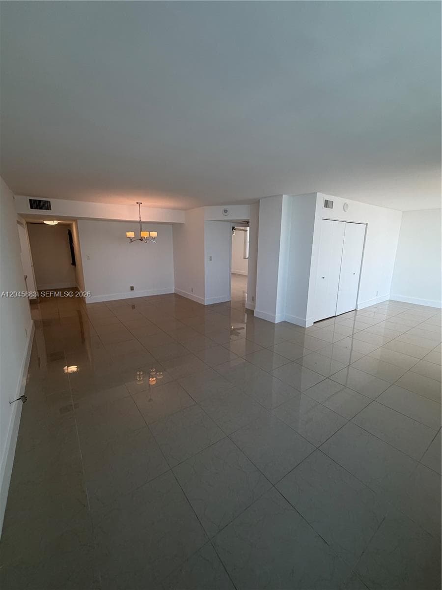 2201 S Ocean Dr 1905 photo 12