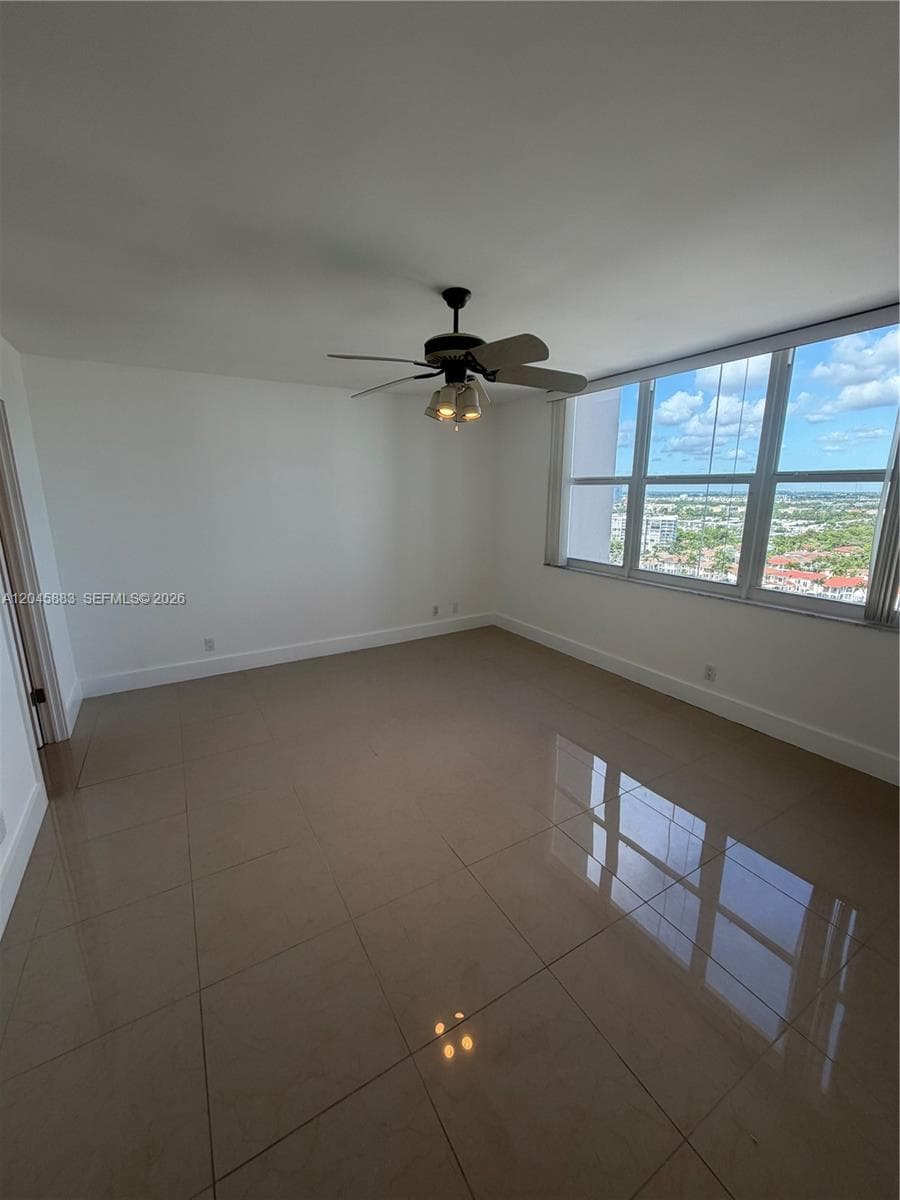 2201 S Ocean Dr 1905 photo 20