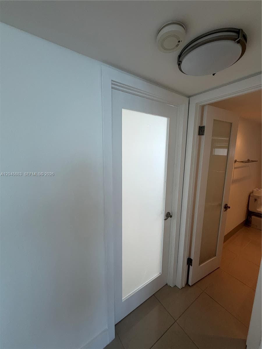 2201 S Ocean Dr 1905 photo 19