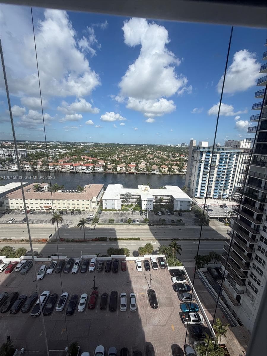 2201 S Ocean Dr 1905 photo 21
