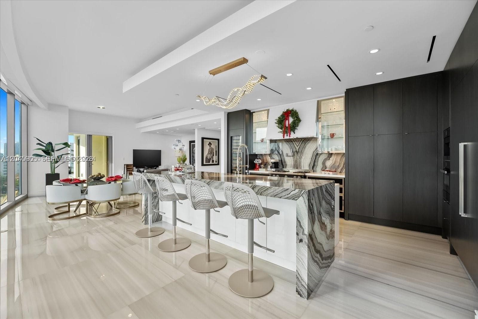 17901 COLLINS AVE 604 photo 3