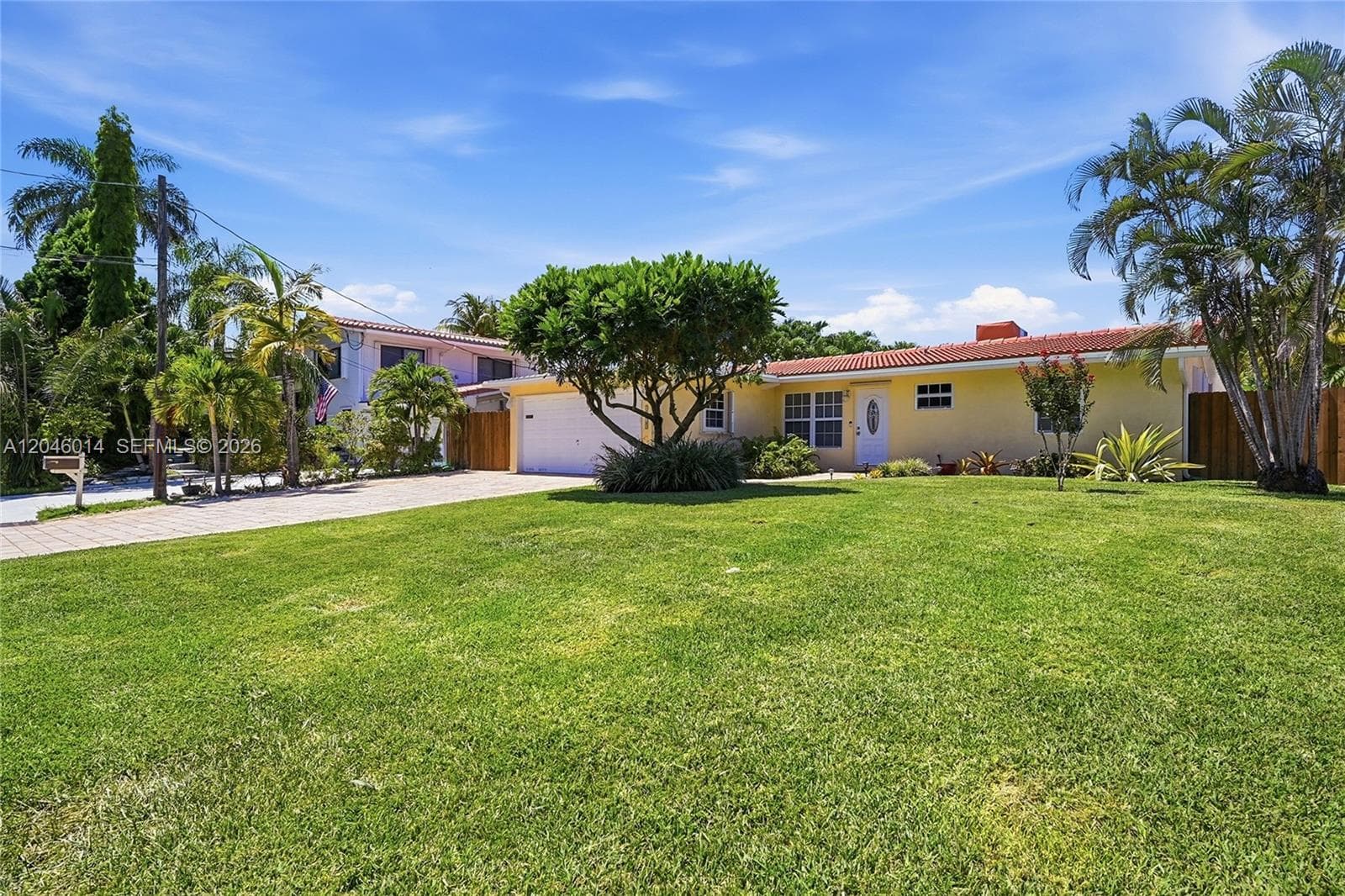 1625 SW 5th Ct photo 2