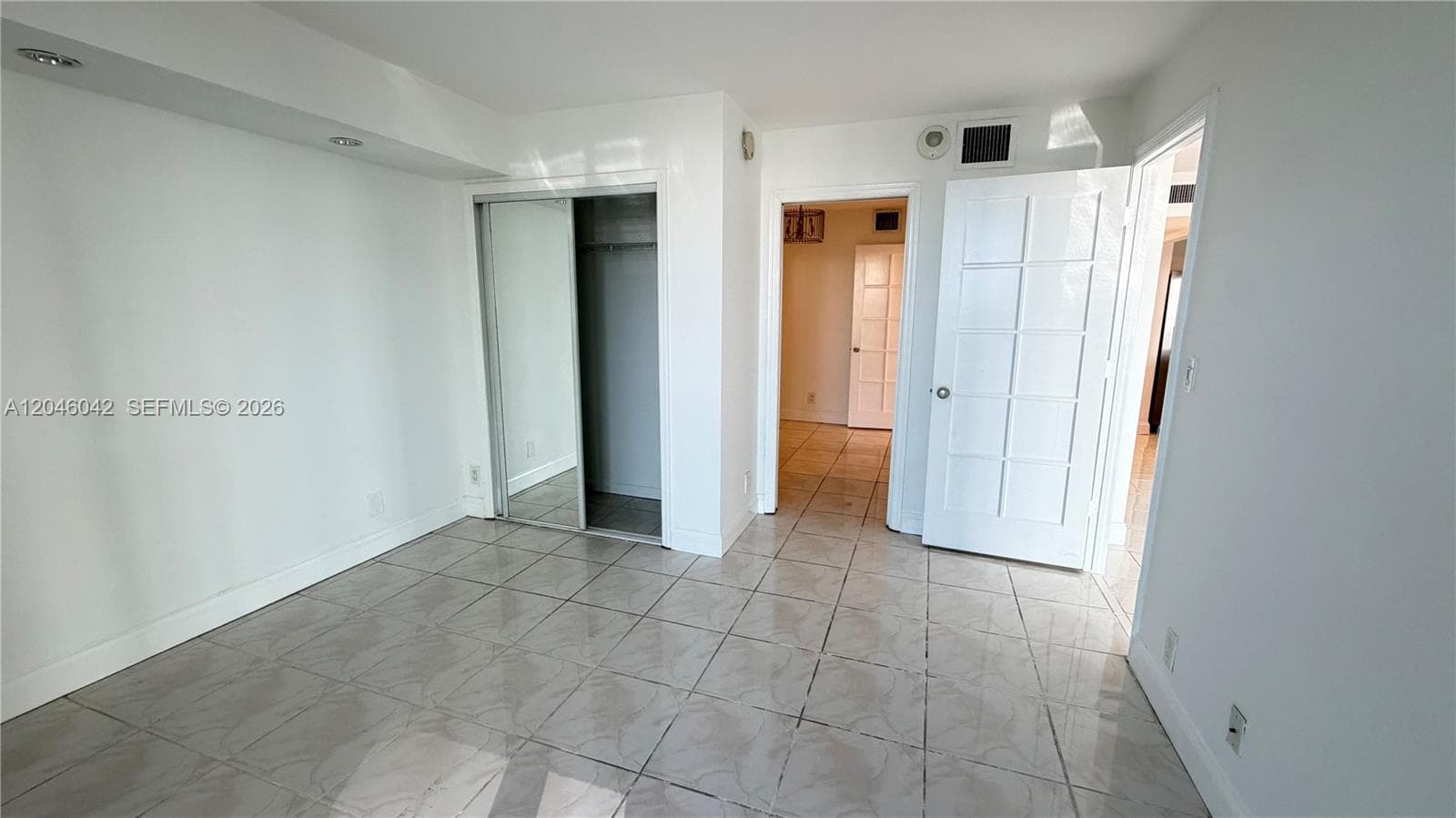 100 Bayview Dr 509 photo 18