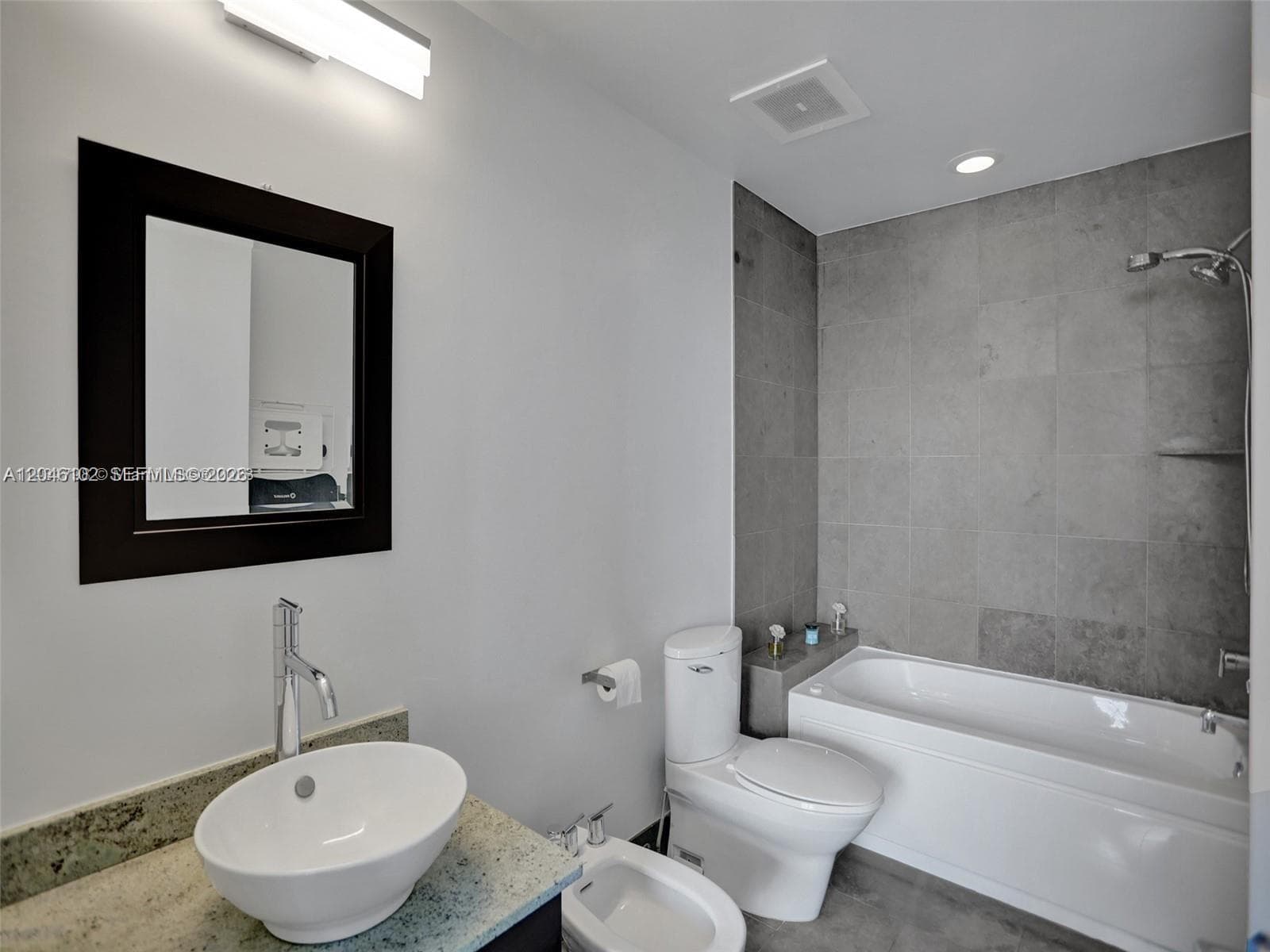 3029 NE 188th St 1024 photo 25