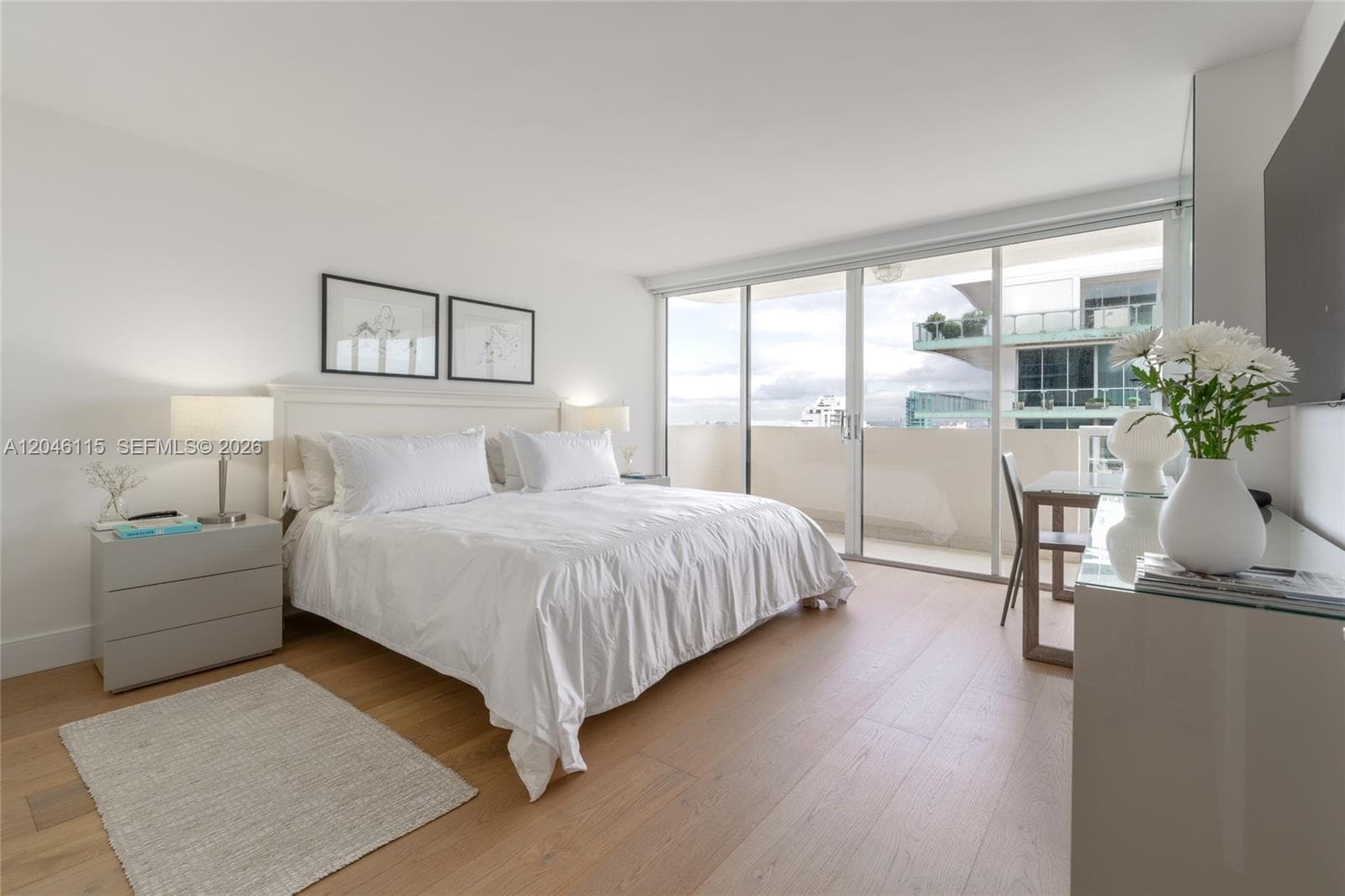 5757 Collins Ave 2207 photo 16