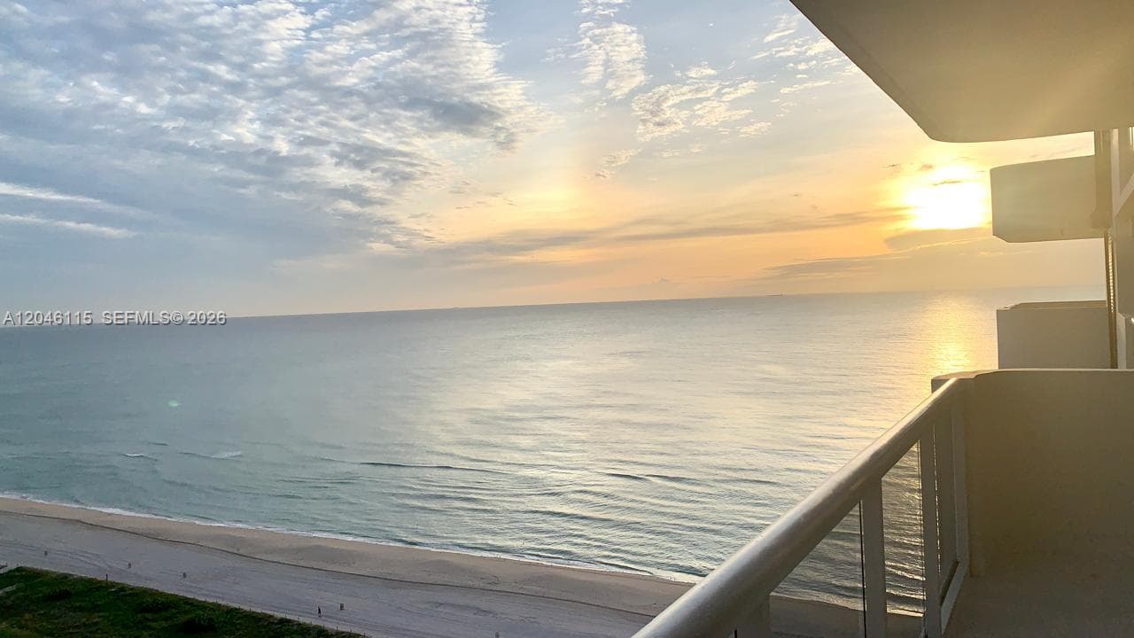 5757 Collins Ave 2207 photo 3