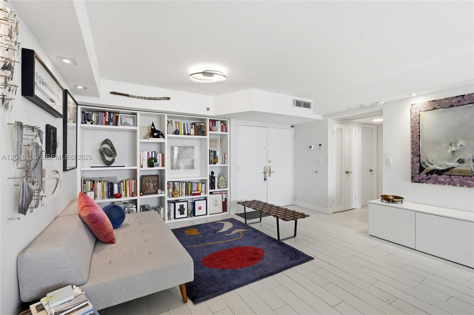 9 Island Ave 705 photo 5