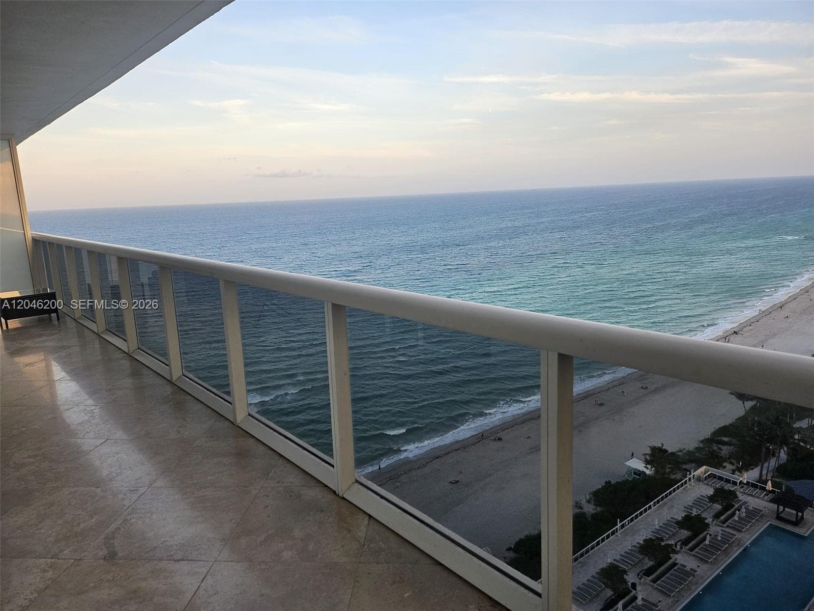1830 S Ocean Dr 2403 photo 1