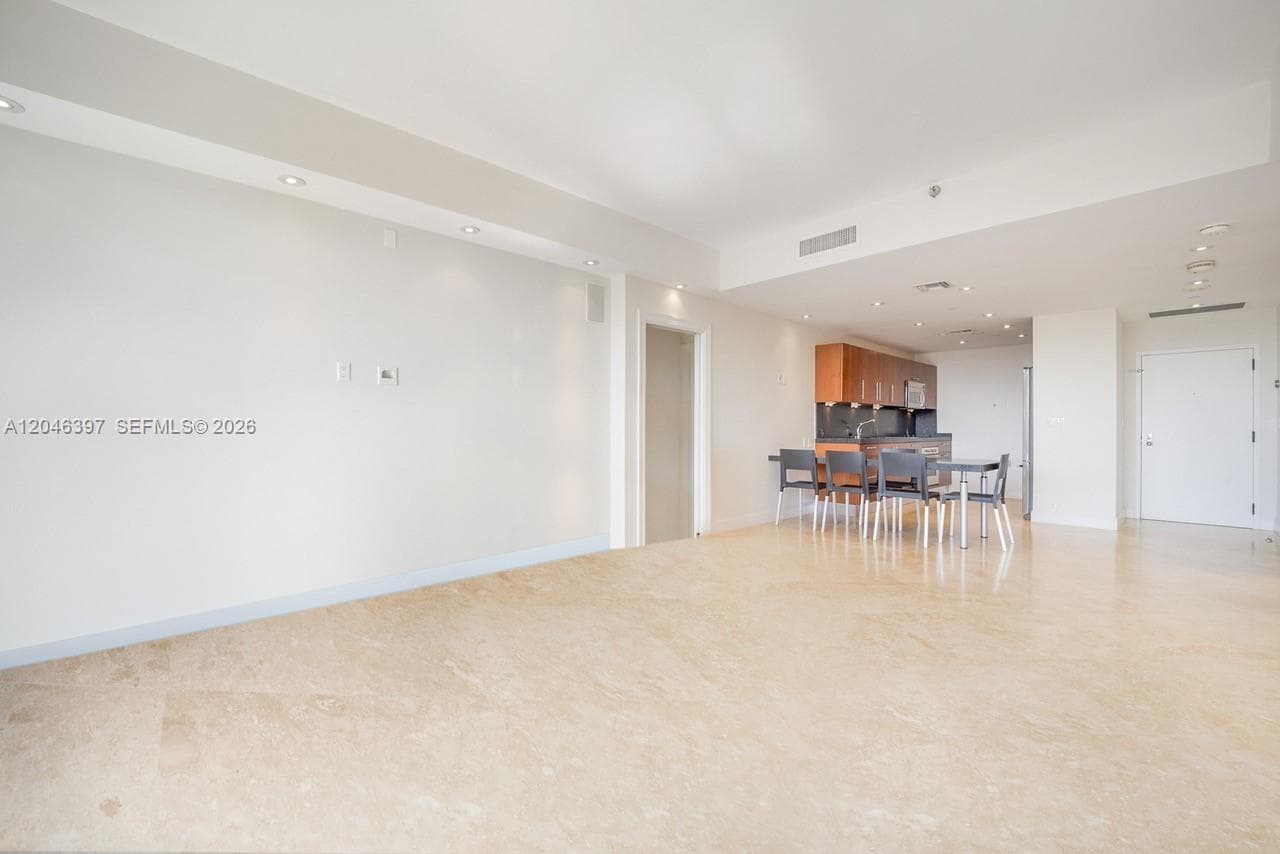 151 Crandon Blvd 439 photo 6