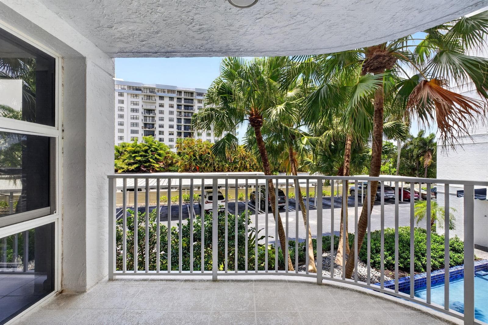 3901 S Flagler Drive 204 photo 23
