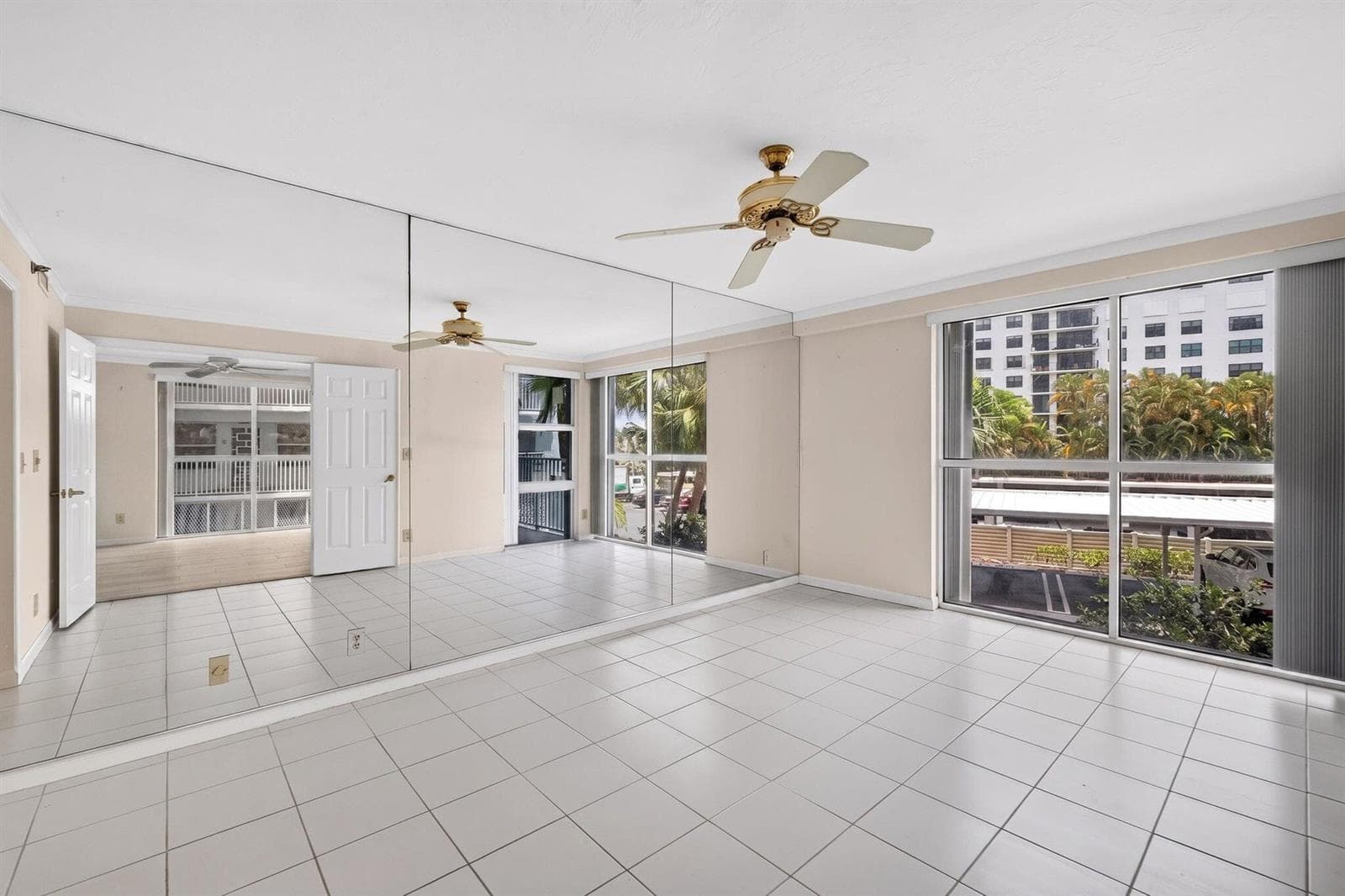 3901 S Flagler Drive 204 photo 18