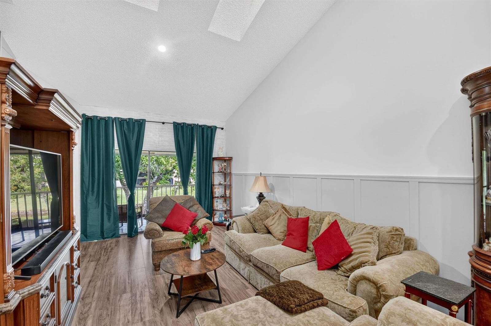 907 Harbour Pointe Way photo 22