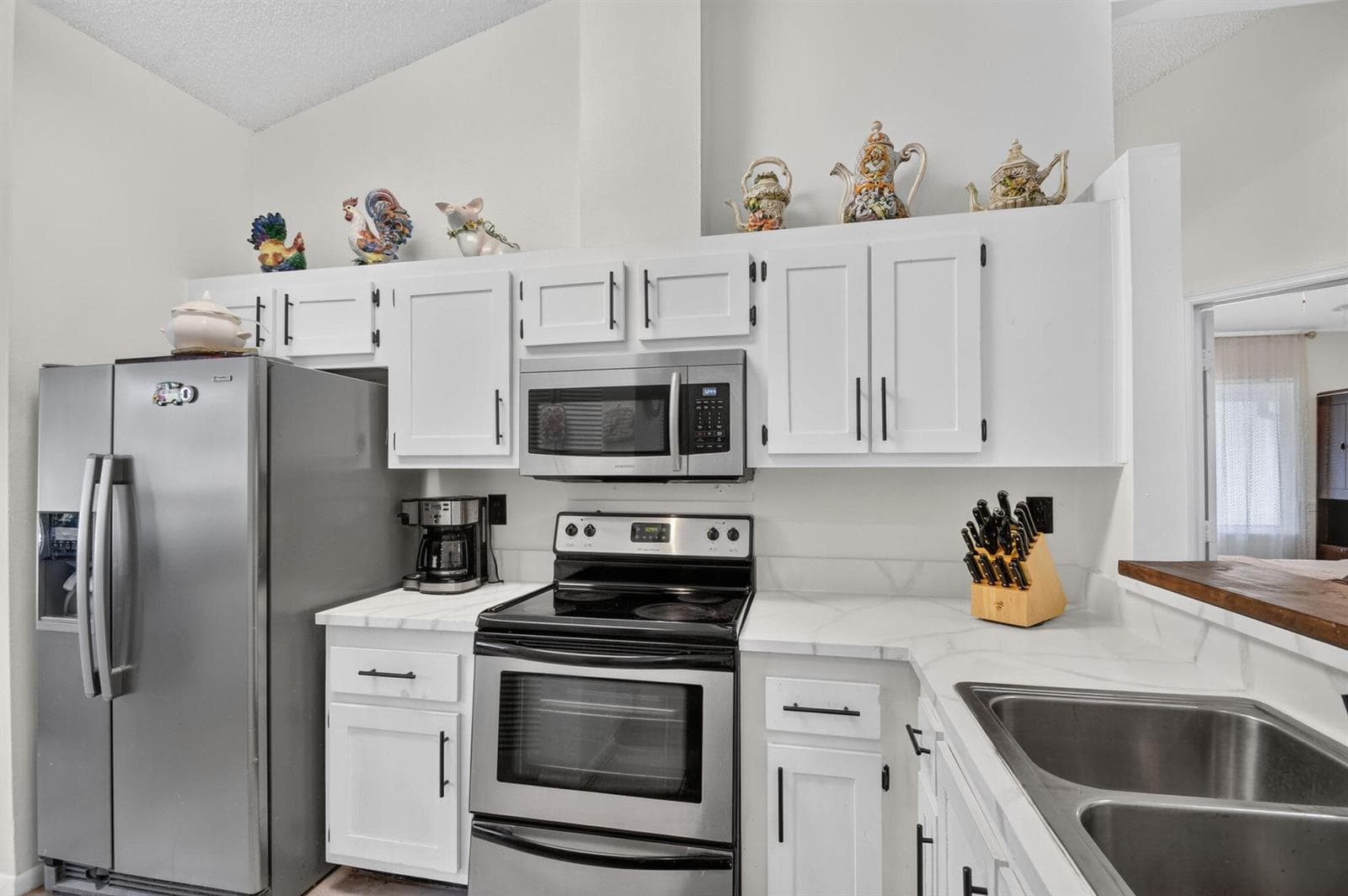 907 Harbour Pointe Way photo 7