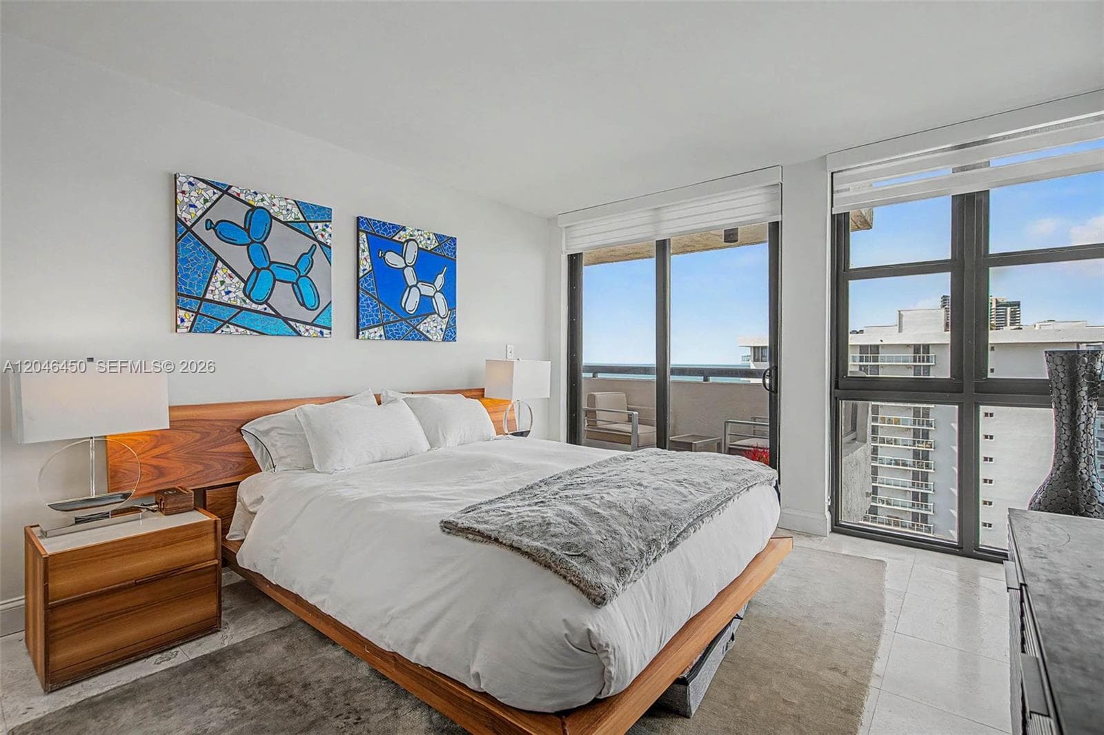 2555 Collins Ave 1814 photo 8