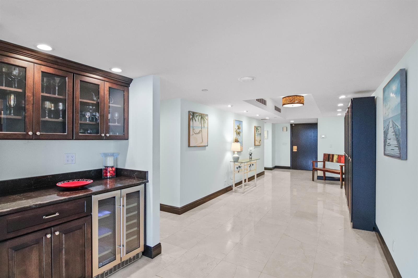 100 Lakeshore Drive 458 photo 8