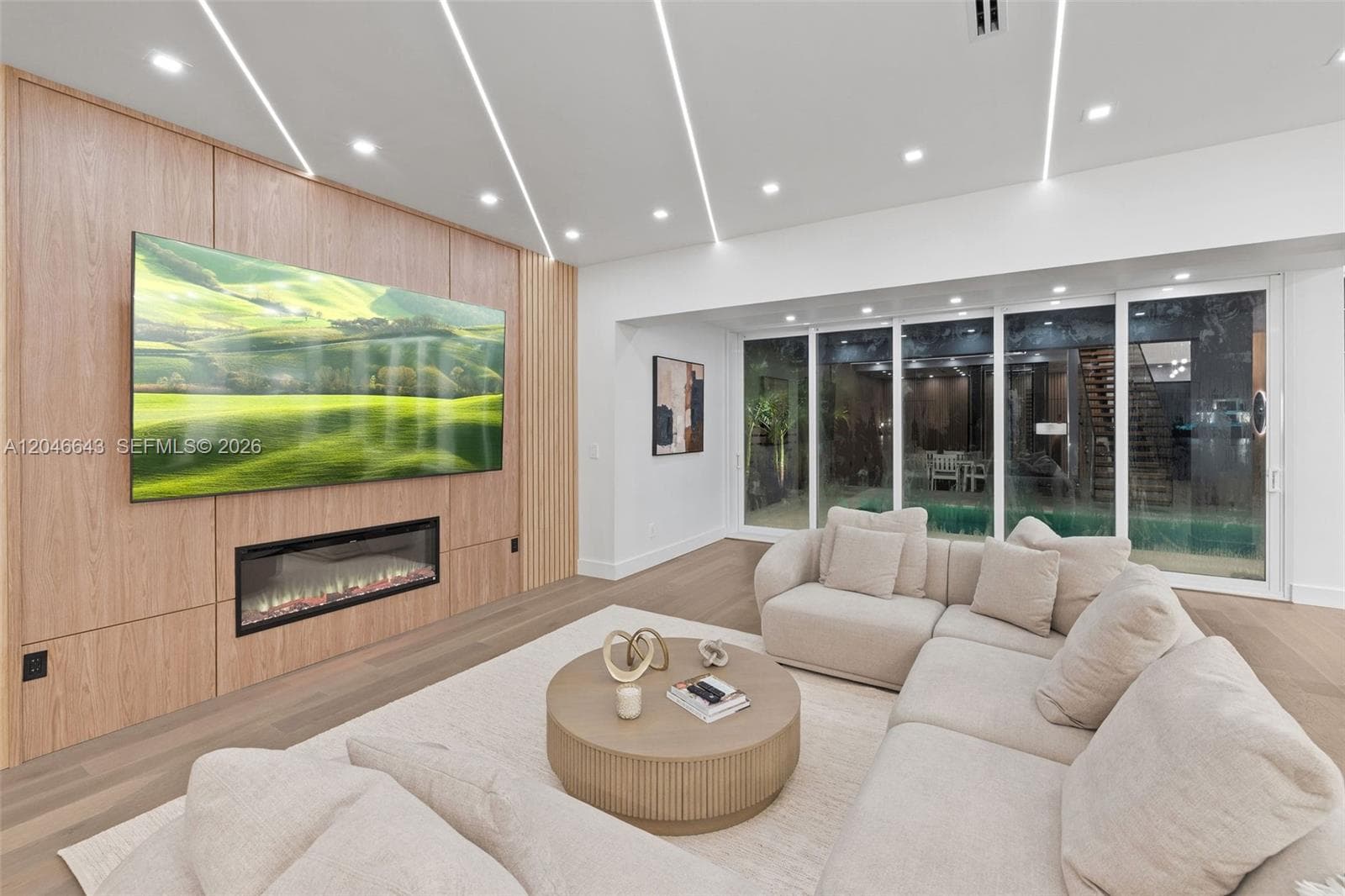 257 N Coconut Ln photo 12