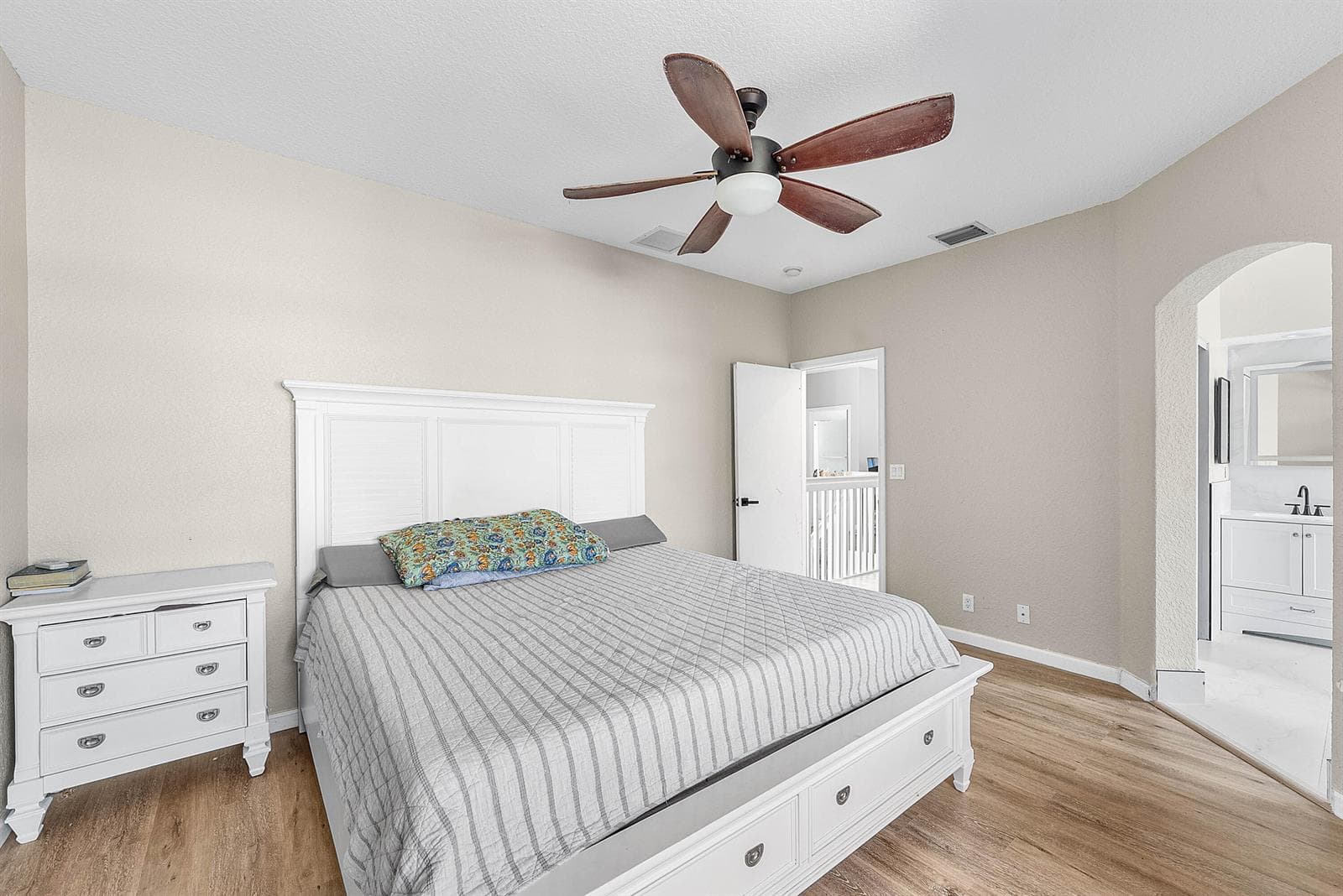 5041 Massy Drive photo 24