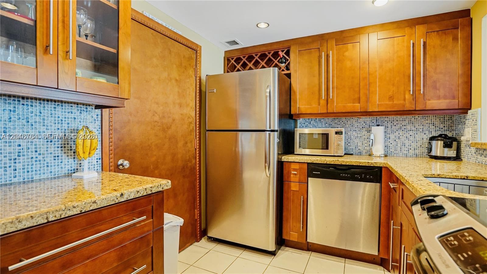 401 Ocean Dr 722 photo 5