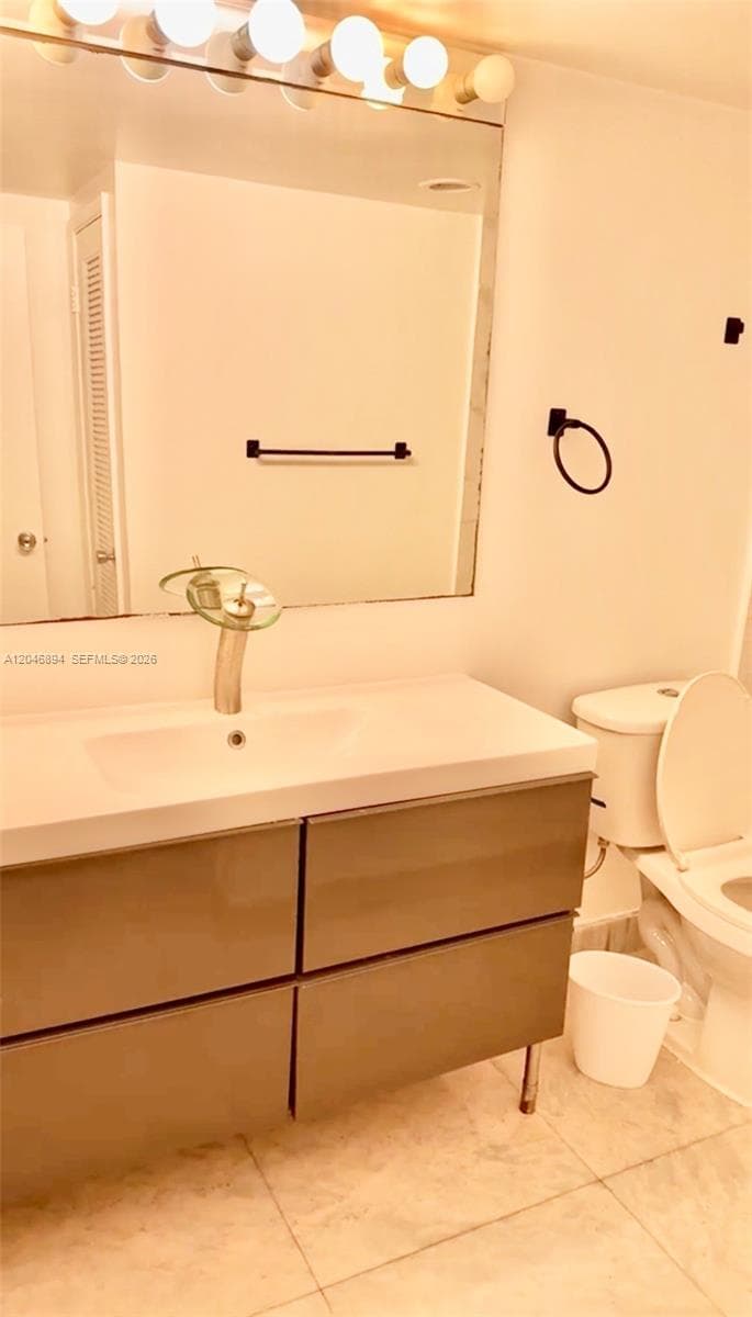19380 Collins Ave 1423 photo 11