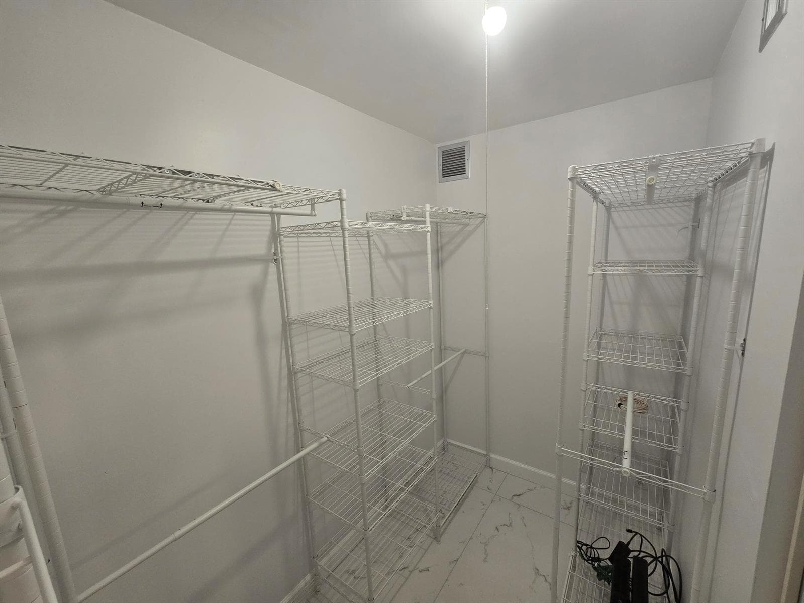 901 Seafarer Circle 104 photo 15