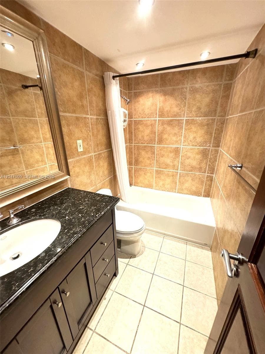 3901 S Ocean Dr 7O photo 22