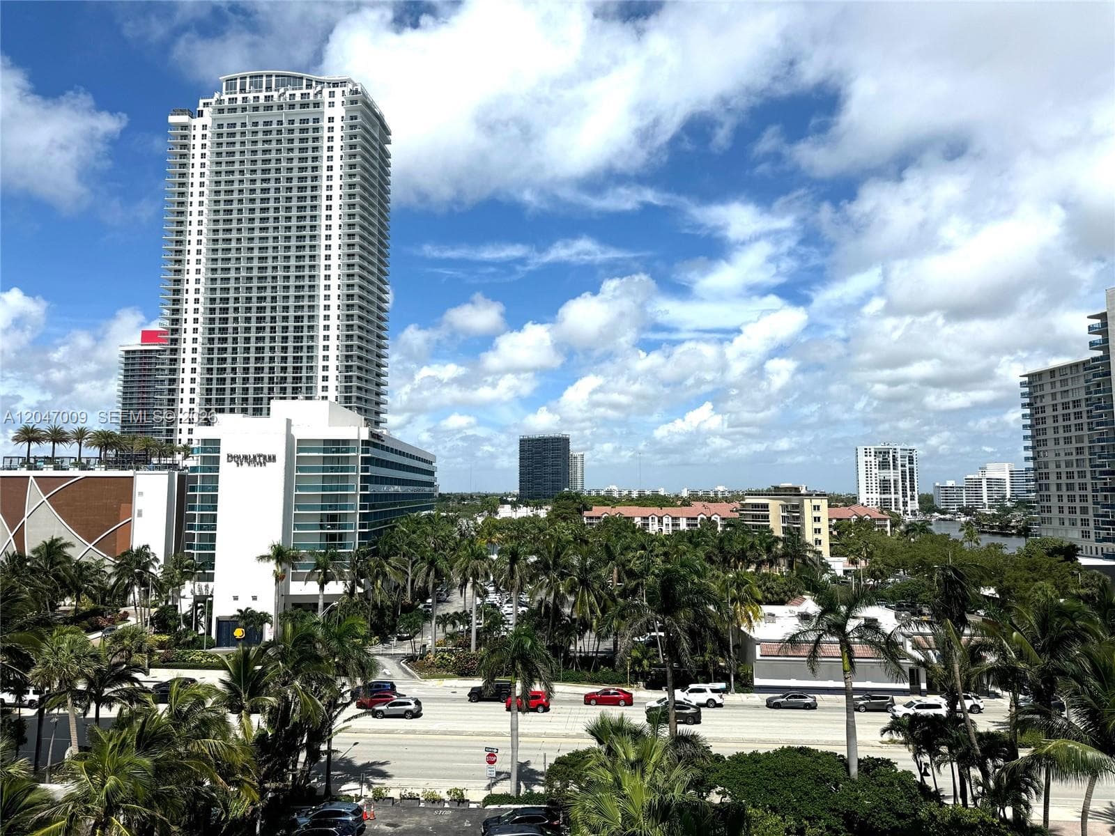 3901 S Ocean Dr 7O photo 5