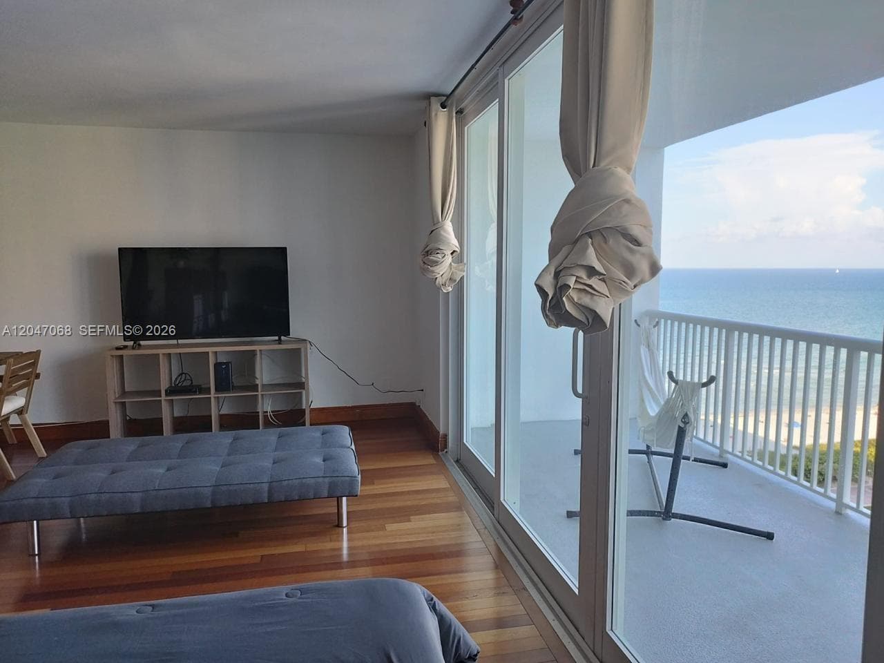 5401 Collins Ave 1110 photo 17