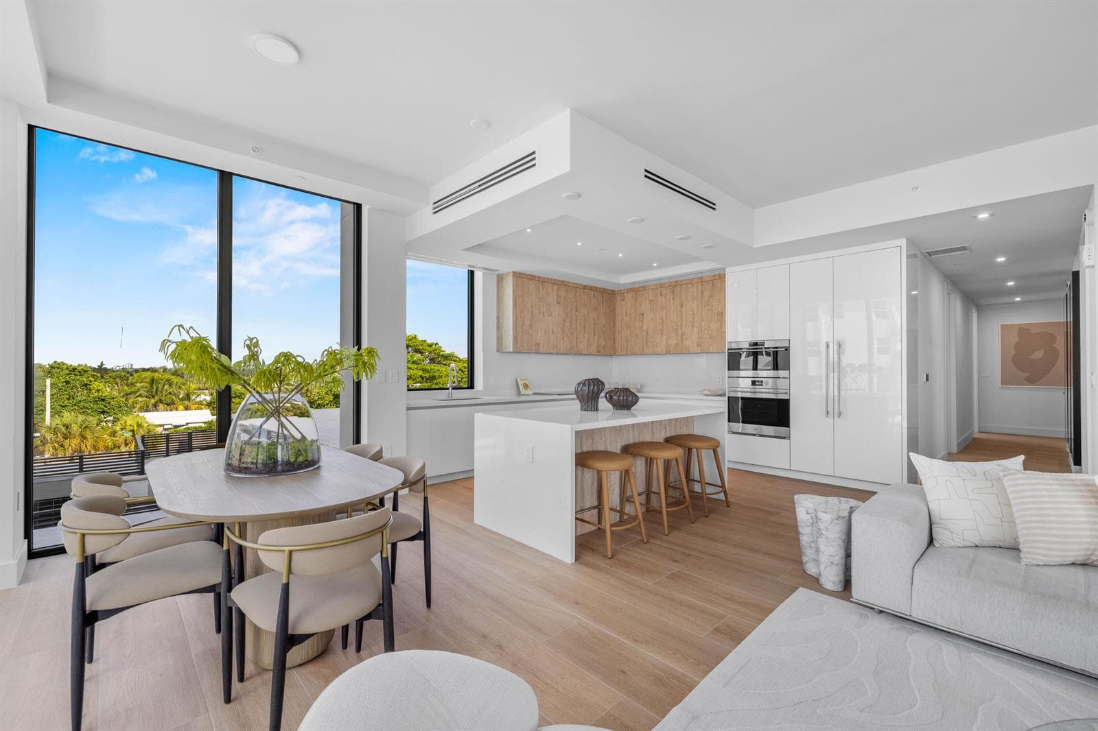 305 Briny Avenue 301 photo 8