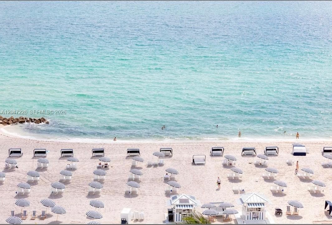 2899 Collins Ave 1025 photo 18