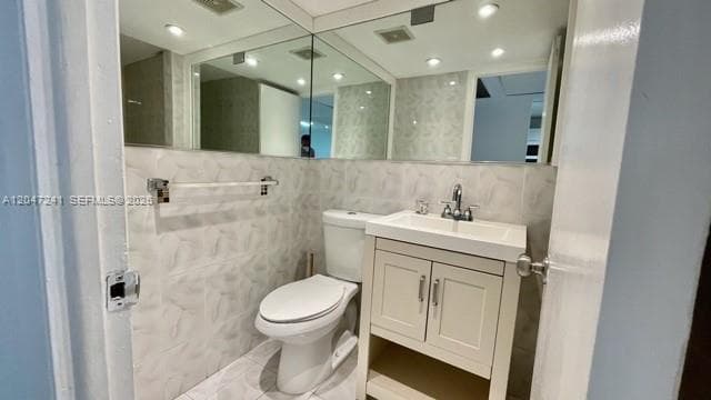 6450 Collins Ave 1106 photo 14