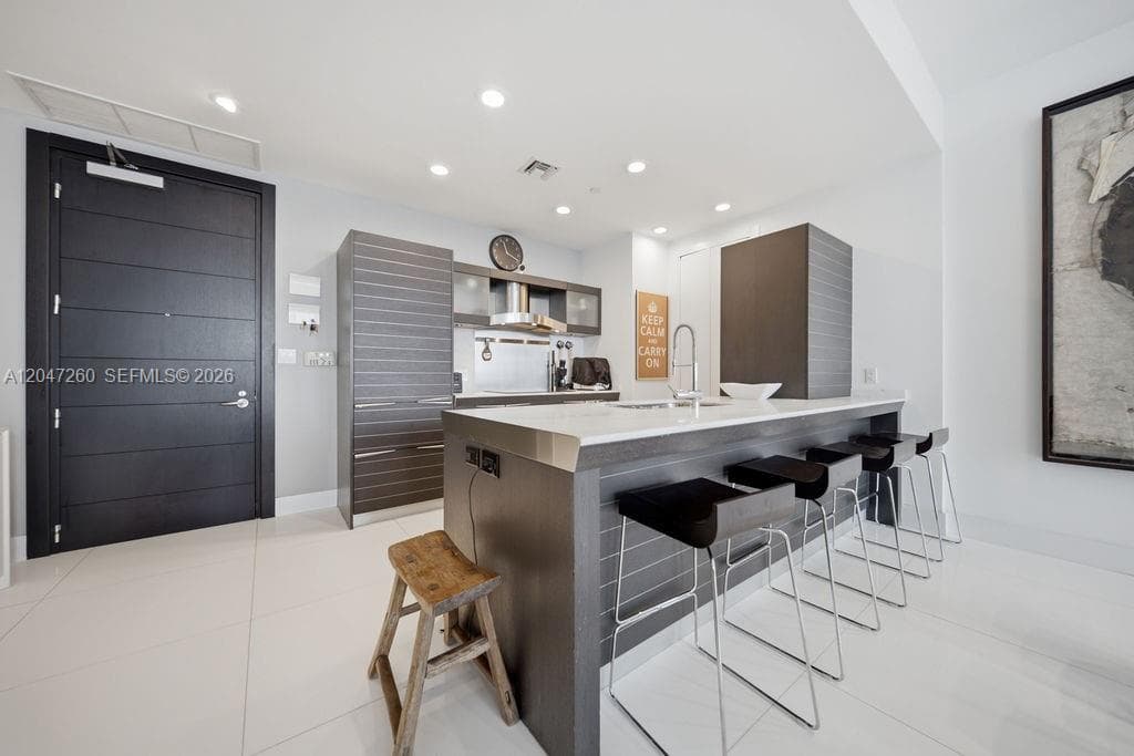 200 Biscayne Boulevard Way 5110 photo 4