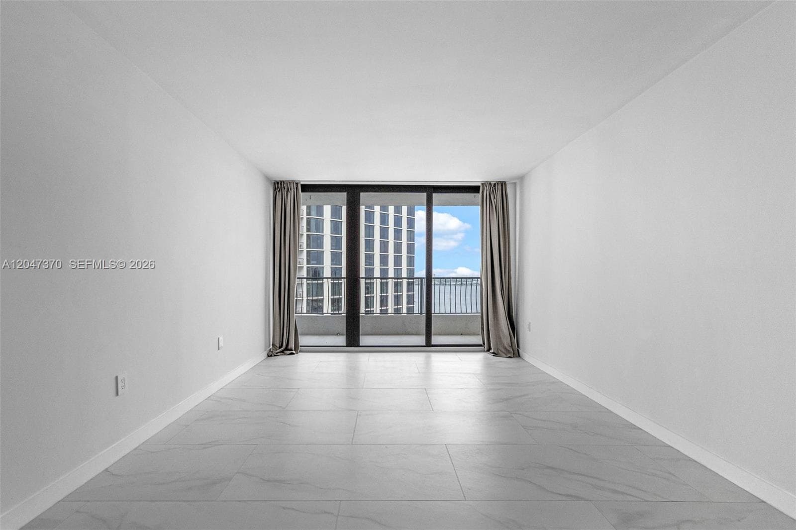555 NE 15th St 23D photo 23