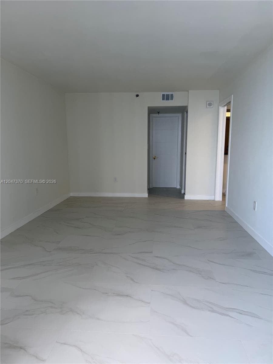 555 NE 15th St 23D photo 5